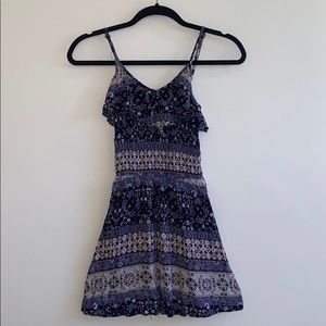 Aeropostal short flowy dress